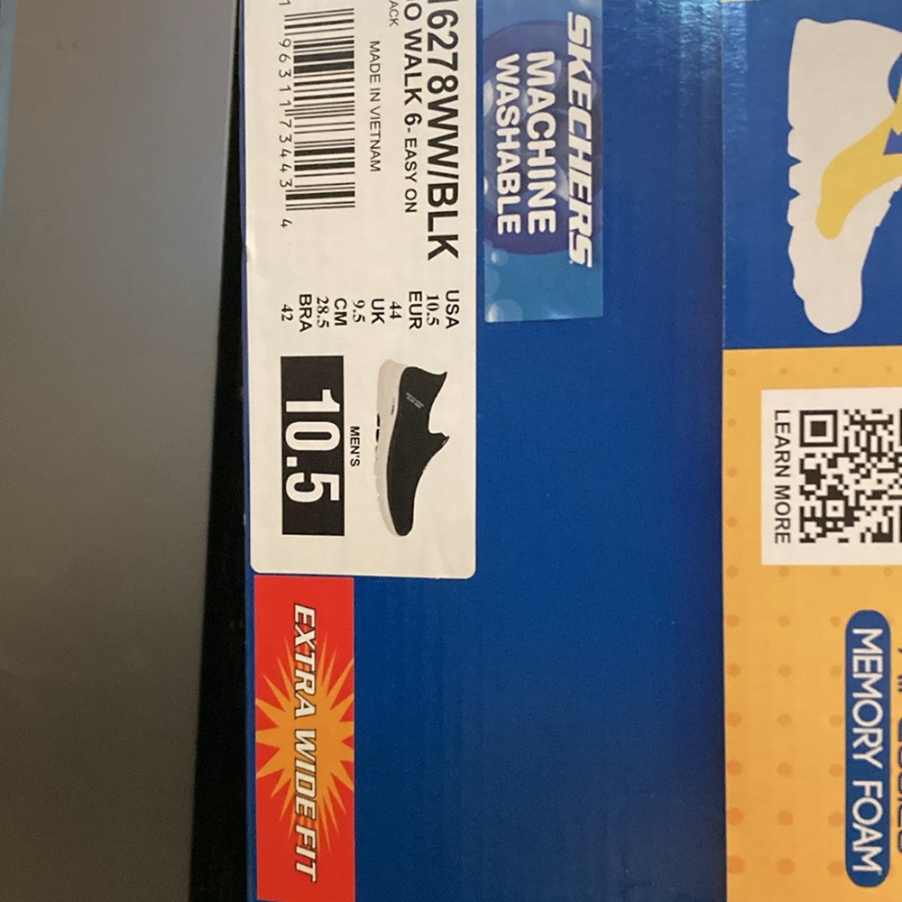 Brand New Mens Skechers